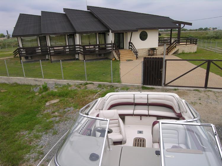 CAZARE IN SULINA - CIREX DELTA CLUB - vila-salupa.jpg